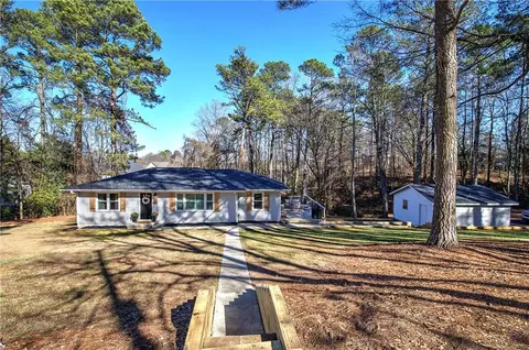 13 Harvard Pl, Dallas, GA 30132