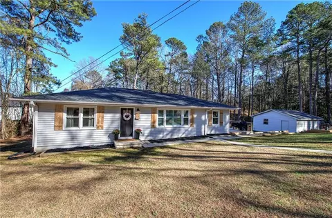 13 Harvard Pl, Dallas, GA 30132