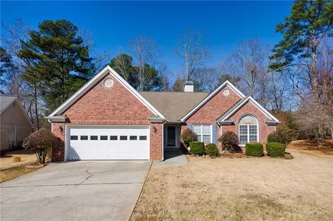 215 Morning Glen Dr, Suwanee, GA 30024