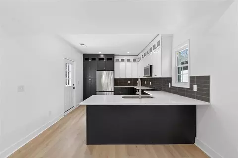 1046 Mayson Turner Rd NW, Atlanta, GA 30314