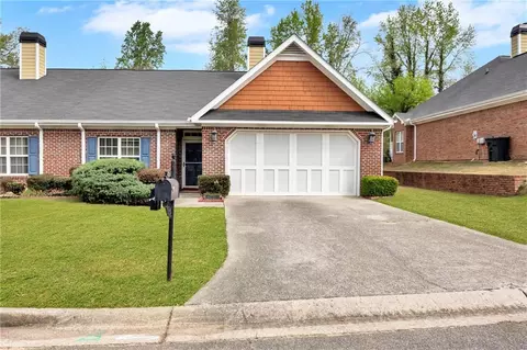 2560 Rosehill Cir, Lithia Springs, GA 30122