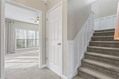 Entry Way - 7720 Paces Ln, Gainesville, GA 30506 photo 4 of 15