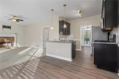 Living - 7720 Paces Ln, Gainesville, GA 30506 photo 6 of 7