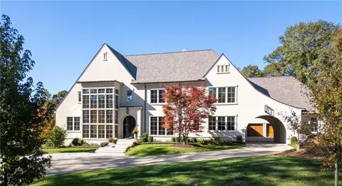 914 Buckingham Cir NW, Atlanta, GA 30327
