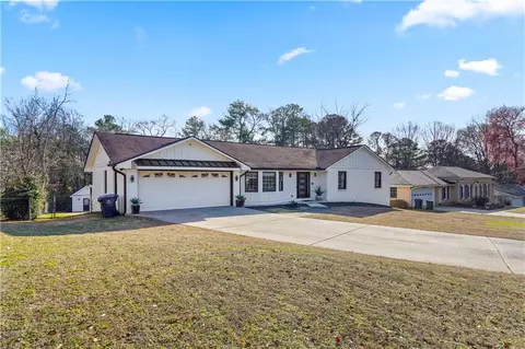 465 Rocky Creek Dr, Roswell, GA 30075