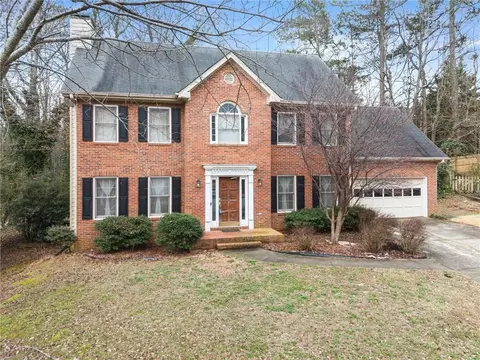 Exterior - 2755 Pine St, Duluth, GA 30096 photo 5 of 12
