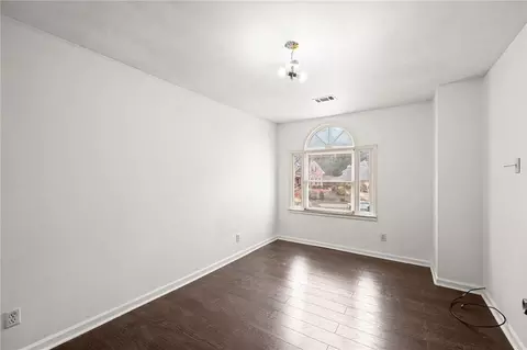 Bedroom - 2755 Pine St, Duluth, GA 30096 photo 4 of 9