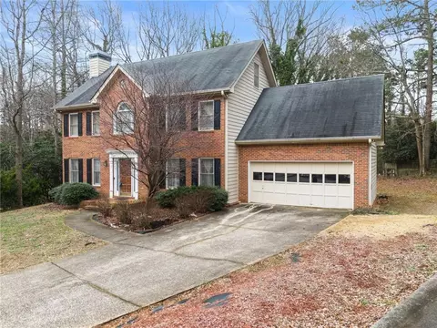 Exterior - 2755 Pine St, Duluth, GA 30096 photo 3 of 12