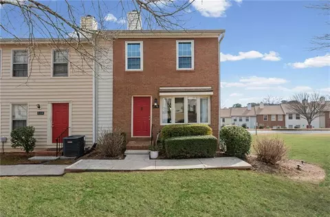 236 High Creek Dr, Roswell, GA 30076
