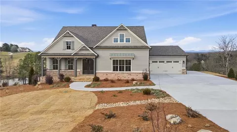 5352 Price Rd, Gainesville, GA 30506