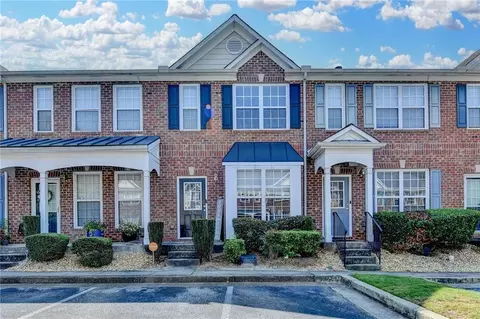 256 Paden Cove Trl, Lawrenceville, GA 30044