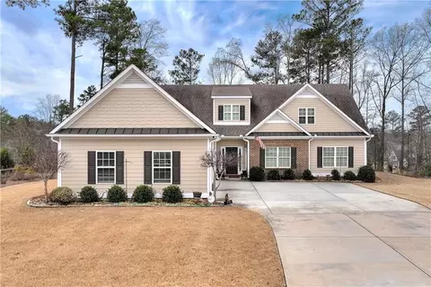 3504 Laurel River Pt, Gainesville, GA 30504