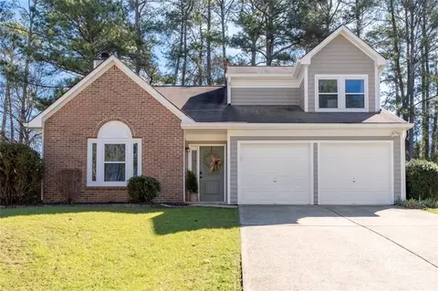 10445 Summer Creek Dr, Alpharetta, GA 30022