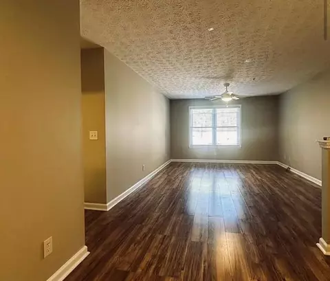 3221 Fairington Dr, Lithonia, GA 30038
