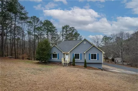 715 Lake Point Dr, Woodstock, GA 30189