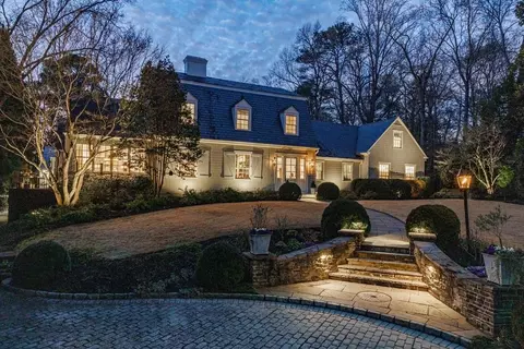 2966 Howell Mill Rd NW, Atlanta, GA 30327