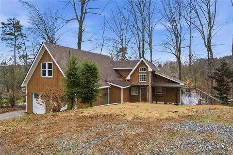 9240 Lisa Cir, Gainesville, GA 30506