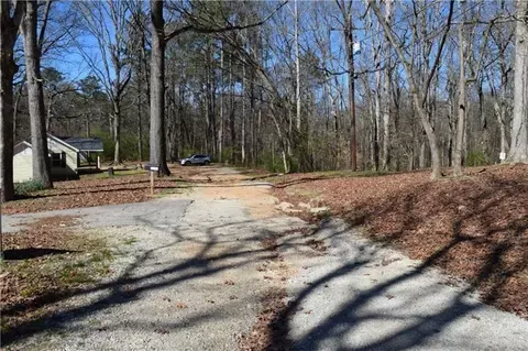 5320 Beth Dr, Austell, GA 30106 photo 4