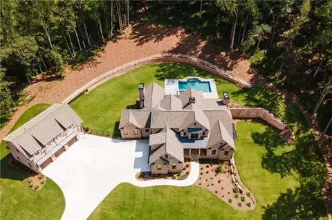 201 Westminster Dr, Athens, GA 30607