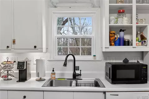 Kitchen - 44 E Johnson St, Temple, GA 30179 photo 3 of 3