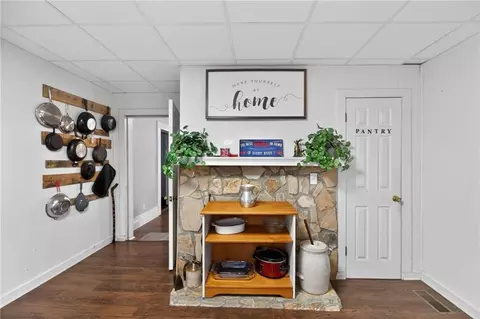 Entry Way - 44 E Johnson St, Temple, GA 30179 photo 3 of 4