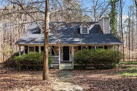 209 Nacoochee Dr, Woodstock, GA 30188