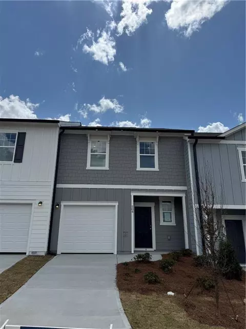 504 Robson Dr, Villa Rica, GA 30180