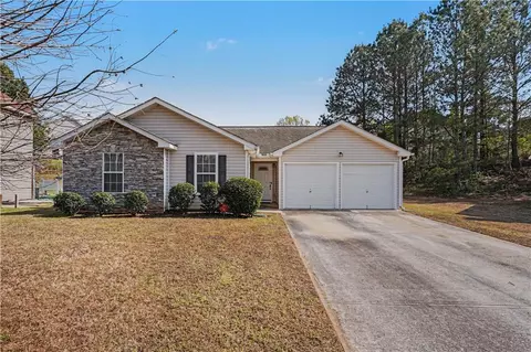 652 Rayella Dr, Stockbridge, GA 30281