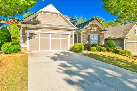 6468 Lantern Rdg, Hoschton, GA 30548