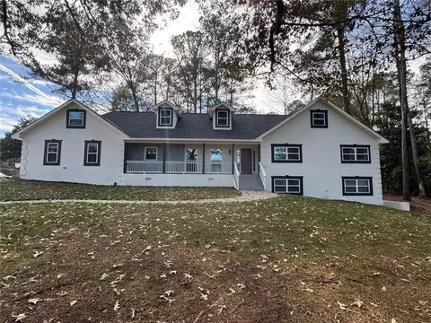 4071 Rainbow Dr, Decatur, GA 30034