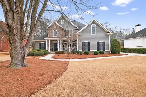 4023 Lost Oak Dr, Buford, GA 30519