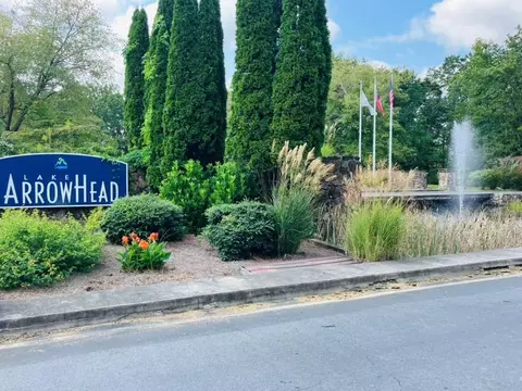 114 Lone Bear Dr, Waleska, GA 30183