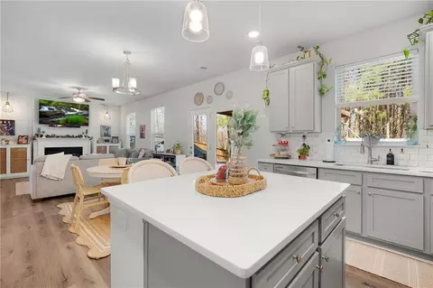 Kitchen - 405 Crowley Dr, Calhoun, GA 30701 photo 3 of 3