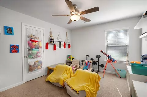 Bedroom - 405 Crowley Dr, Calhoun, GA 30701 photo 2 of 5