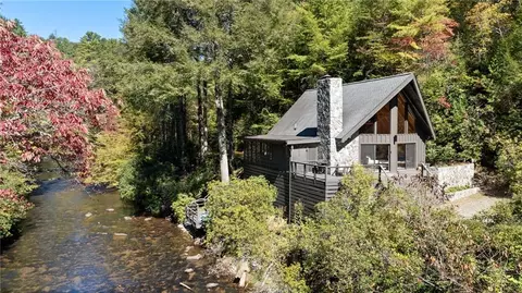 1062 River Bend Rd, Ellijay, GA 30540