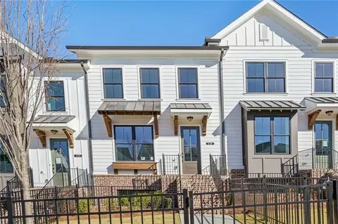 634 Skytop Dr #155, Cumming, GA 30040