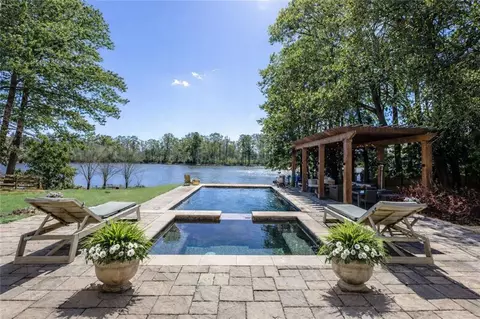 2968 Rivermeade Dr NW, Atlanta, GA 30327