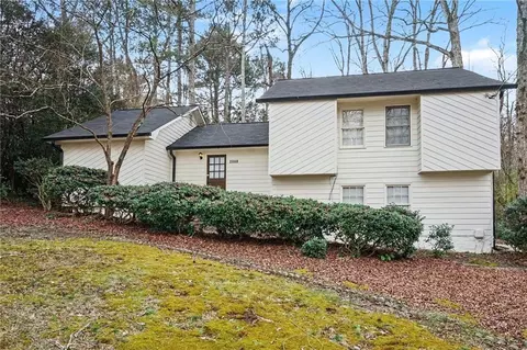 2060 Lost Forest Ln SW, Conyers, GA 30094