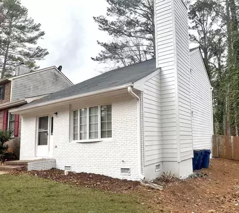 7075 Williamsburg Dr, Riverdale, GA 30274