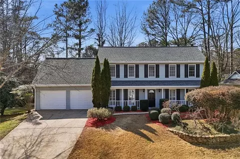 320 Sea Holly Cir, Roswell, GA 30076