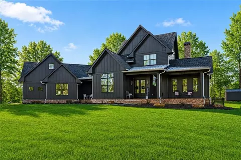285 Dial Mill Rd, Oxford, GA 30054