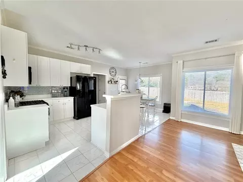 Kitchen - 4500 Millerbrook Ct, Duluth, GA 30096 photo 2 of 6