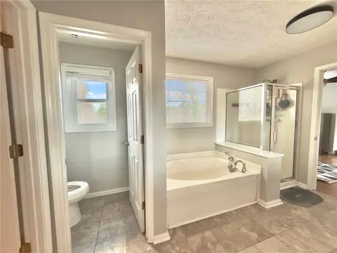 Bath - 4500 Millerbrook Ct, Duluth, GA 30096 photo 6 of 6