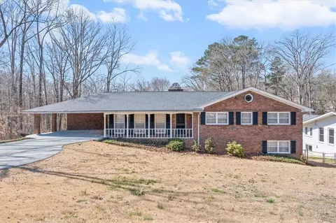 5920 Rosie Ln SE, Mableton, GA 30126