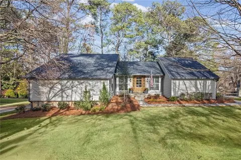 1611 Canton Hills Cir, Marietta, GA 30062