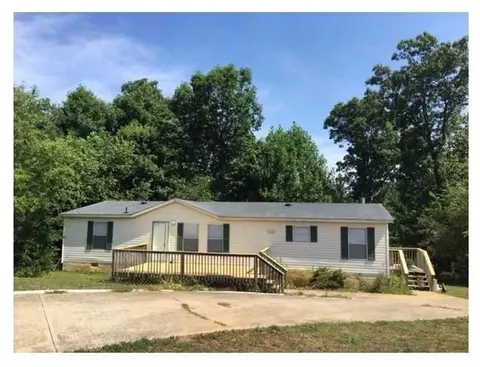 6736 Victoria Ln, Lula, GA 30554