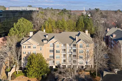 224 Ashford Cir, Atlanta, GA 30338