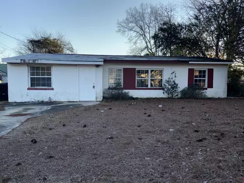 202 Elmwood St, Warner Robins, GA 31093