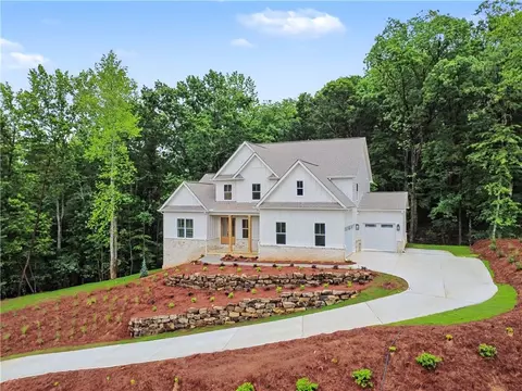 6043 Bluewater Blvd, Gainesville, GA 30506