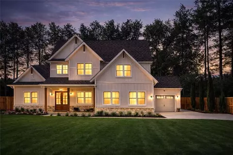 6043 Bluewater Blvd, Gainesville, GA 30506